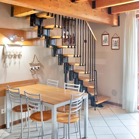 شقة La Casa Di Monica Con Piscina E Terrazza Moniga del Garda